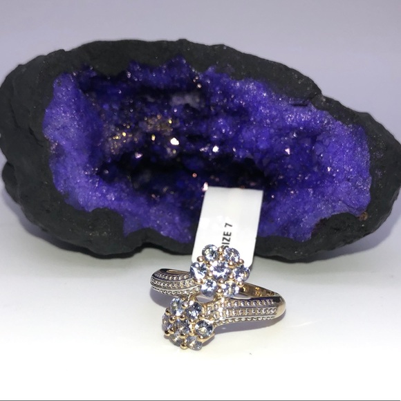 14K Tanzanite Flower Ring Size 7 Purple - Picture 4 of 8